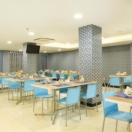 Horison Express Sentani Hotel Jayapura Exterior photo