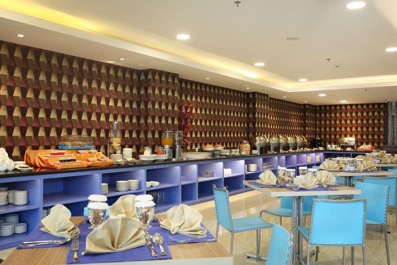 Horison Express Sentani Hotel Jayapura Exterior photo