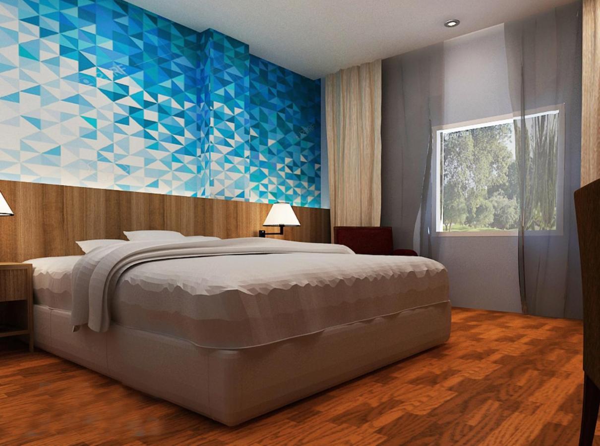 Horison Express Sentani Hotel Jayapura Exterior photo